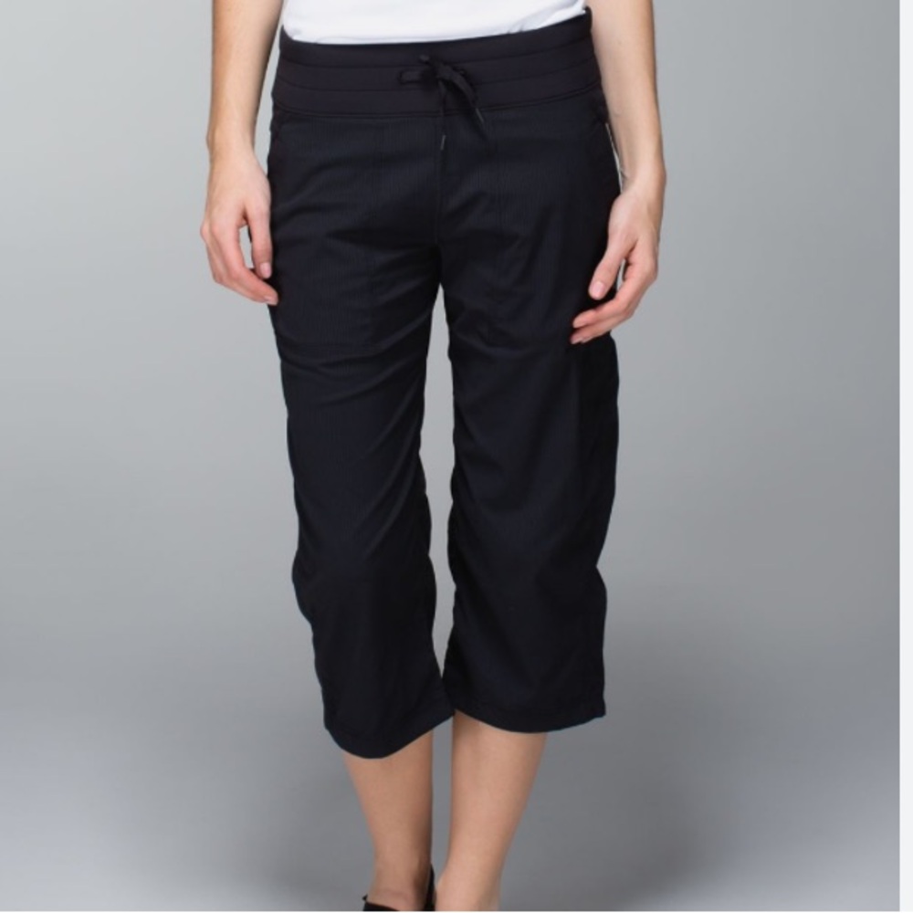 Lululemon black Studio crop pants size 8